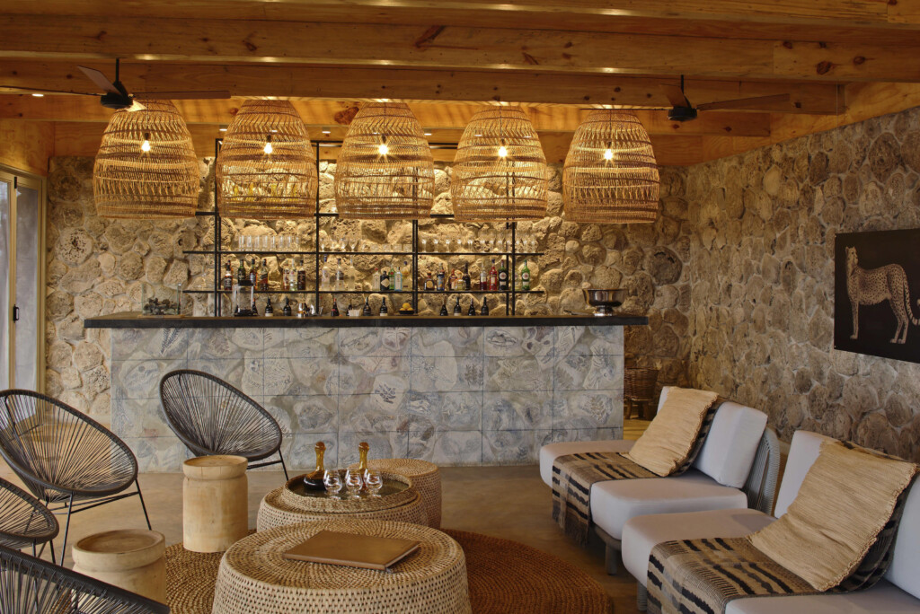 Namiri-Plains-Serengeti-Tanzania-safari-main-camp-interior